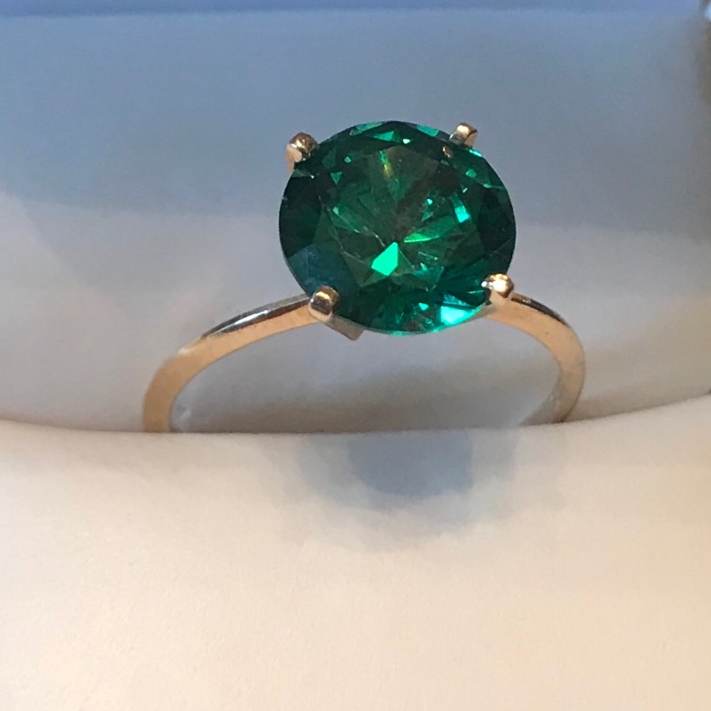14 kt ring